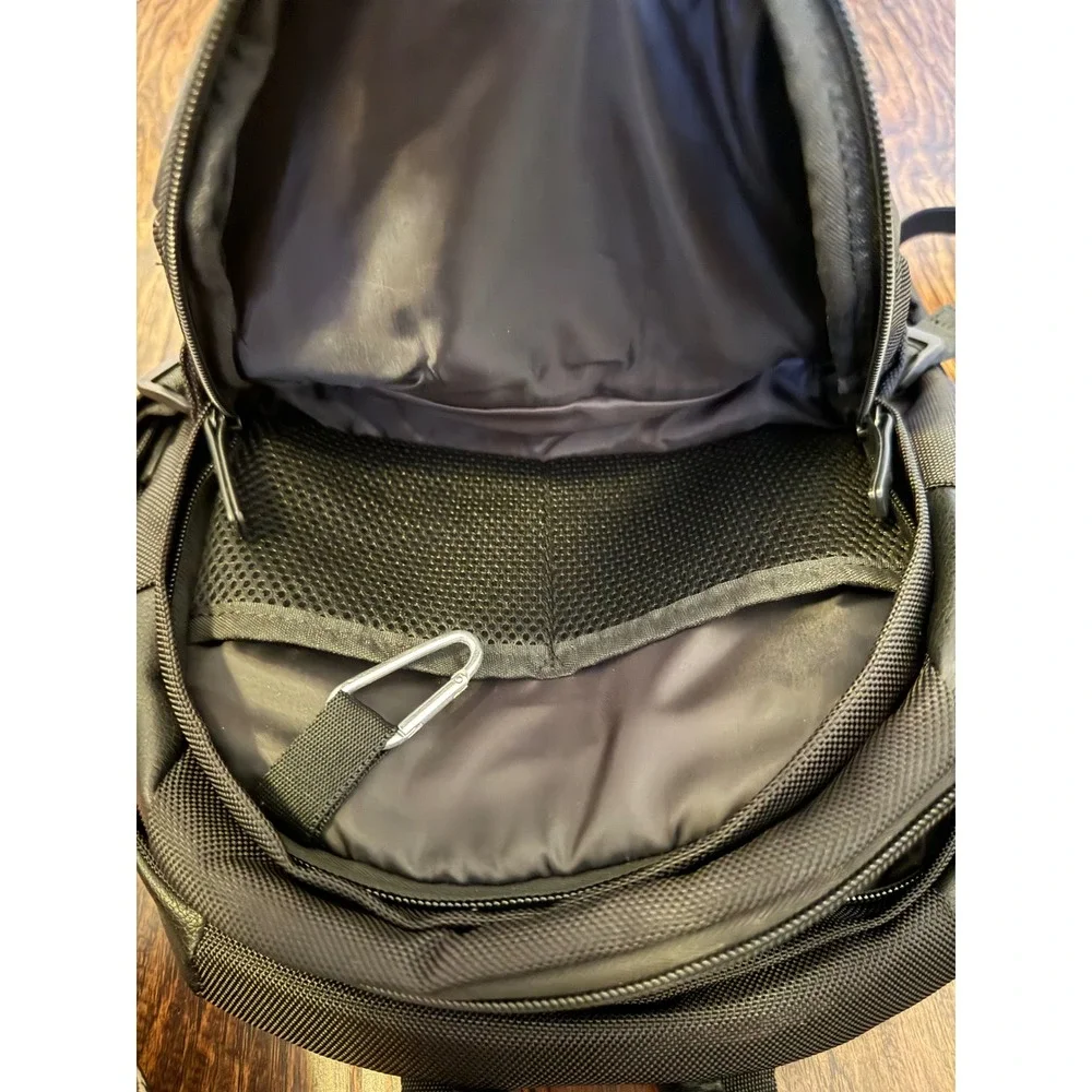 Tucano Bravo Gravity Backpack Black AGS System Laptop 17